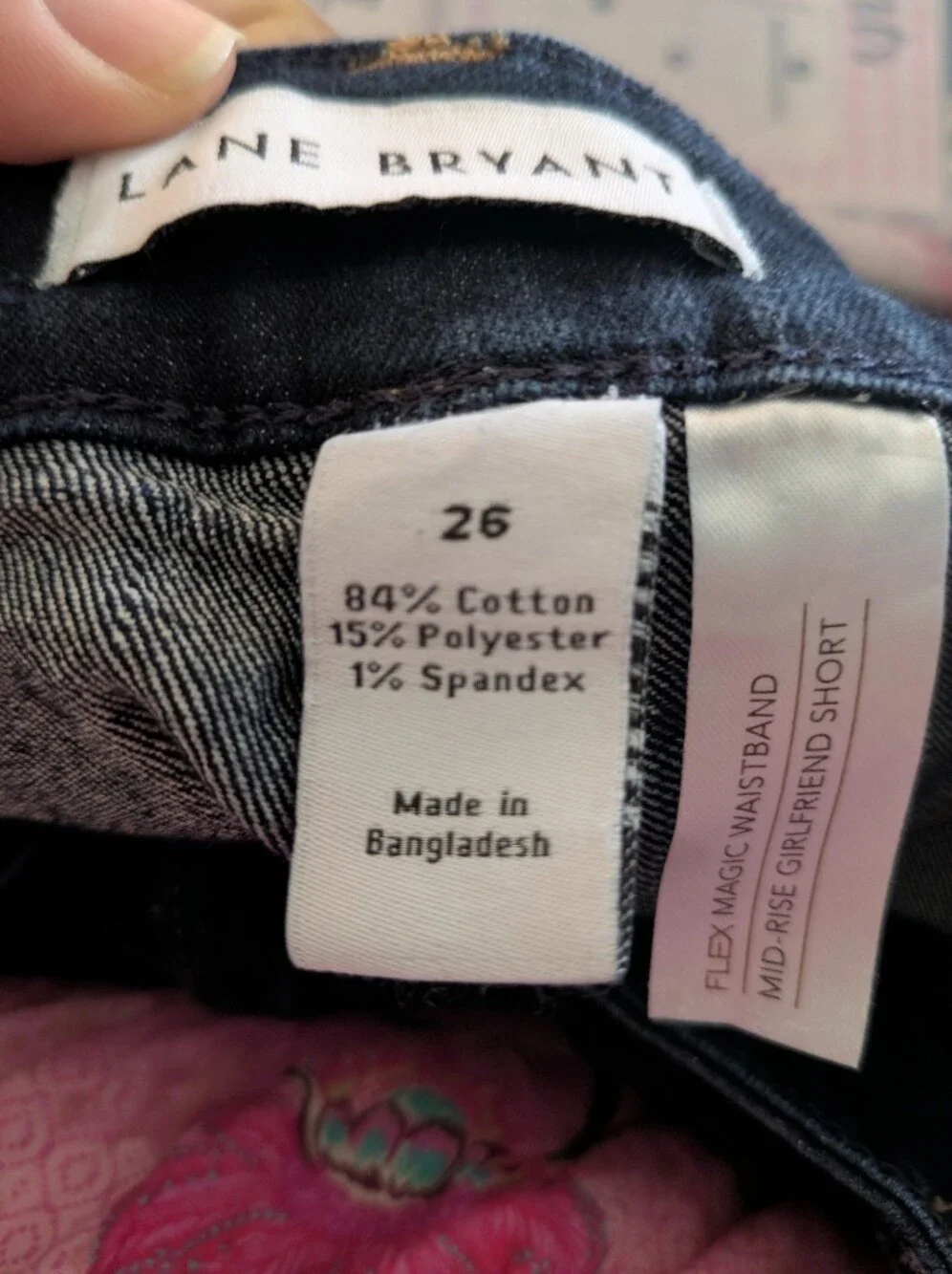 Lane Bryant Flex Magic Waist Mid Rise Girlfriend Short Size 26